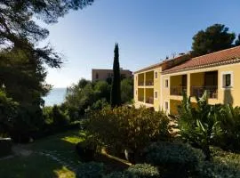 2-room holiday flat with sea view in Residence du Bailli, Rayol-Canadel-sur-Mer