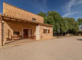 Country House in Algaida with Private Pool