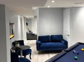 Whitby Hideout - 3BR, 5BD, 3WR, Pool Table, Sauna