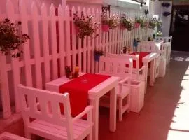 Фамилия Фантастико