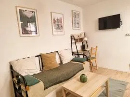 EXIGEHOME-Cosy studio centre Versailles