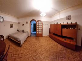 Appartement complet dans maison d'hôte, hotel v destinaci Arthès