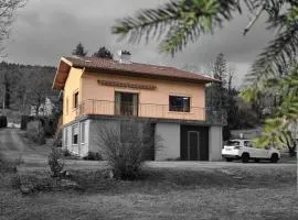 Appartement dans maison au calme