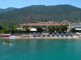 Sunset Hotel, hotel in Xiropigado