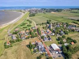 Amazing Home In Den Oever With Wifi