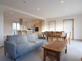 Awesome Home In Bacilly With Wifi