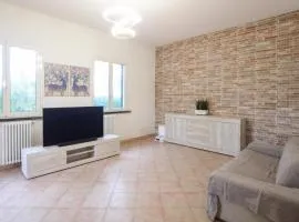 Cozy Home In Cecina With Wifi