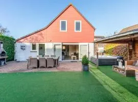 Beautiful Home In Wemeldinge With Sauna