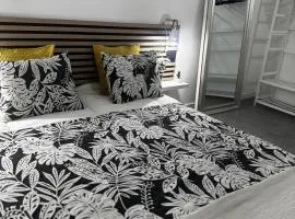 ElenaHost Style & Comfort 5