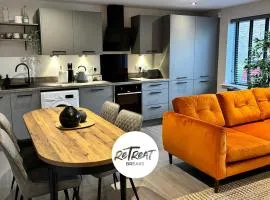 FREE GATED PARKING - 2 bed Apartment - Holbeck Leeds