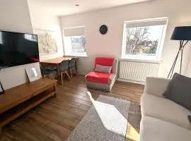 Cathedral View, Spacious City Centre, One Bedroom Flat - Chichester Holiday Properties