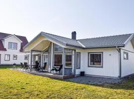 Beautiful Home In Sölvesborg With Wifi