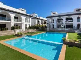 Sunset Paradise - Sleeps 4 Pool Terrace & Views