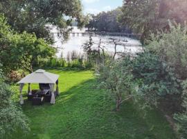 Stunning Apartment In Lubniewice, hotel i Lubniewice