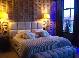 Roomz B&B, hotelli, jossa on uima-allas kohteessa Kloosterzande