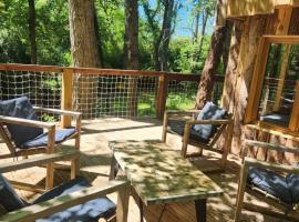 La cabane des bords d'Ariège, hotel a Grépiac