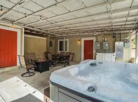 Mountain Villa Scenic Views Hot Tub & Fire Pit