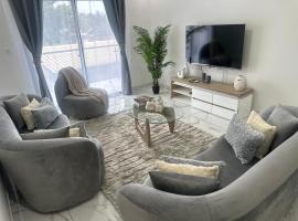 Appartement de haut standing, hotel with parking in Nzamata