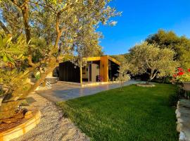 Mit Warde Cabin, allotjament a Batro&ucirc;n