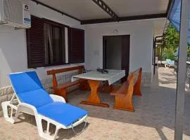 Apartment Elza