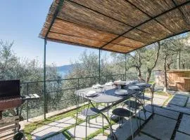 Stunning Home In Zoagli With Jacuzzi