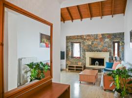 Liakoto Stonewall House First Floor, hotel v destinaci Makrigialos