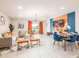 Designer Decorated - 3 Bedroom NEAR DISNEY
