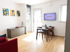 Vrenozi Home, apartment in Piacenza