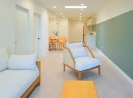 Newly Renovated 2 Bedroom Condo in Japantown! Near Railtown & Gastown!