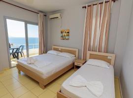 Fly Hotel, hotel in Vlorë