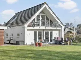 Stunning Home In Børkop With Sauna
