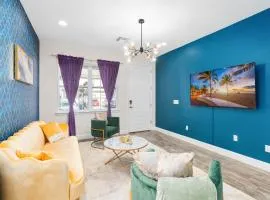 SUPER LUXE- SLEEPs 17 - DESIGNs & NEAR Disney