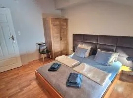 Zulu Apartments Old Town