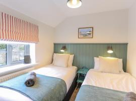 Wallaby - East Wittering Fisherman's Cottage, hotel v destinaci East Wittering