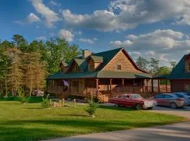 Garnerland in Luray with Hot Tub and Pet Friendly