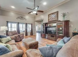 Relax Fireside Branson West Gem with Hot Tub Access