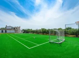 Holiday house Lera Rovinj, with football field, sauna, jacuzzi