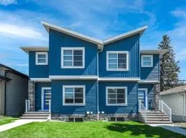 Stay Together! 2 Family Units, Sleeps 16! FREE Banff Pass, Parking, Wine, BBQ, & Netflix!