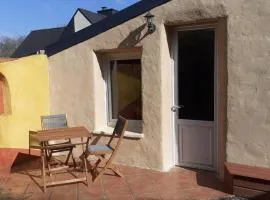 Petite maison naturelle avec son jardin privé