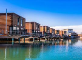LAGOVIDA Hafenhaus h am Störmthaler See, hotel in Großpösna