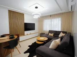 Appartement in Tanger City Center with Terasse 5 min to Tanger Marina-free Parking