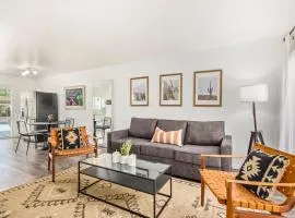 Camelback 446 at Fashion Square