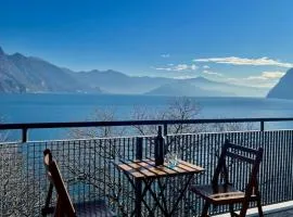 Appartamento sul Lago con Terrazza Panoramica