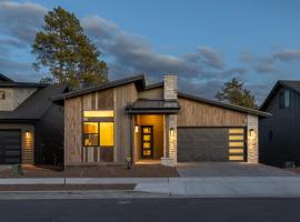 Home with Studio near Pine Canyon، فندق في فلاغستاف