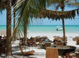 Casa Las Tortugas Petit Beach Hotel & Spa