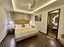 2 Bed Apartment near Gulberg by Lux Haven Stays