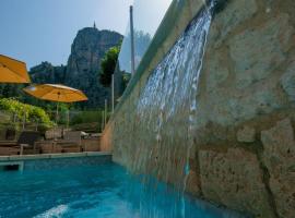 Nouvel Hôtel du Commerce, hotel em Castellane