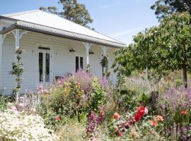 Little Oak - Place to Relax and Create Memories, hotel in Cygnet
