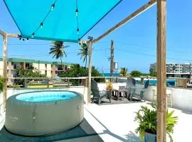 Casa Sofía Wabi Sabi Apt with Rooftop, Walk to Beach