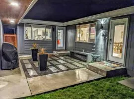 Sq Dungeness Bungalow 271
